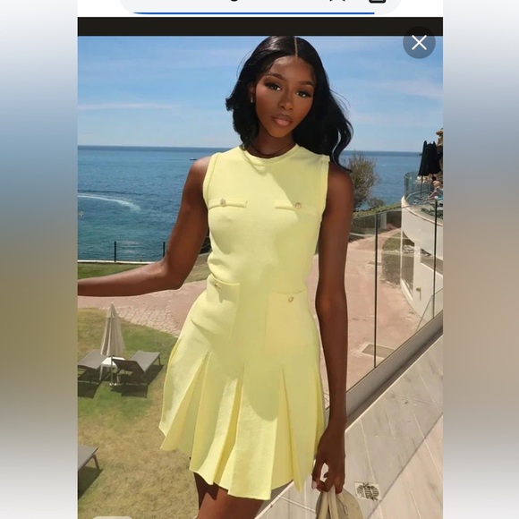 ZARA YELLOW KNIT PLEATED MINI KNIT DRESS WITH GOLD BUTTON DETAILS
SIZE S - Picture 7 of 10